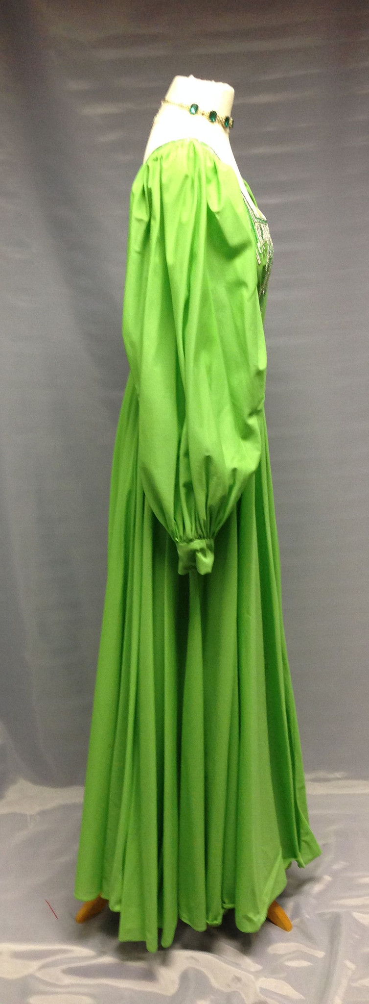 1940s Hollywood Glamour (Green)